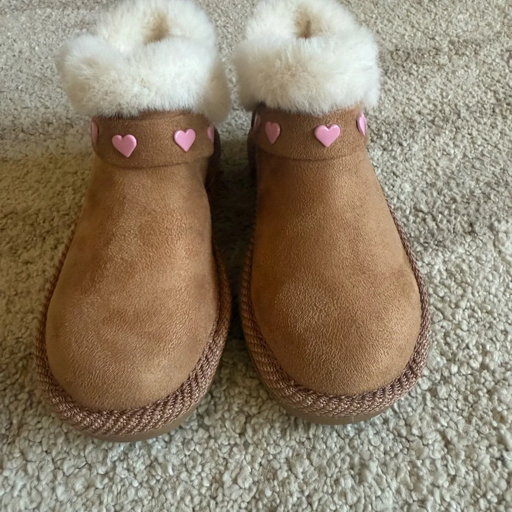 Skechers Tan and Pink Heart Boots Cozy Faux Fur Trim - Picture 4 of 4
